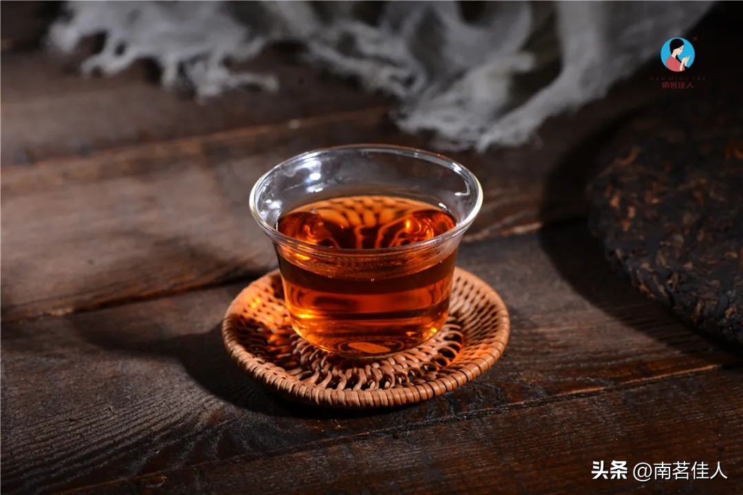 普洱茶叶拉丝的原因和现象是什么？