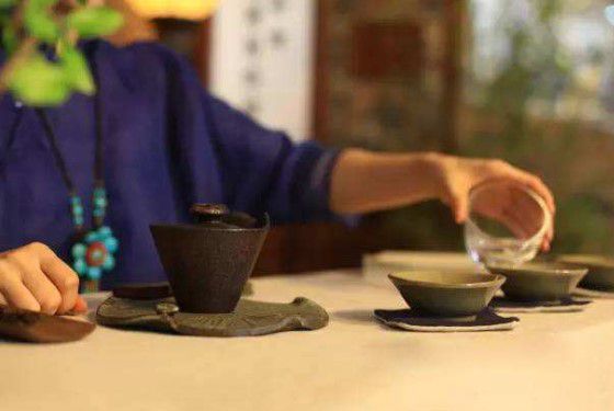 各朝代喝茶的方式、杯子和器具，饮茶的方法与作用