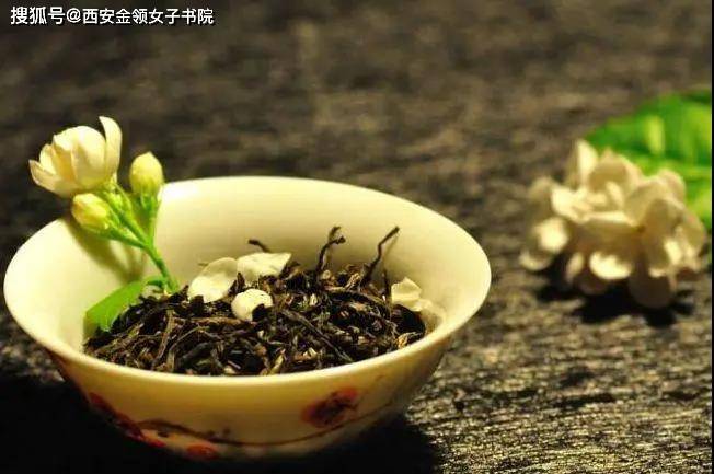 田七花与茶叶的搭配：一起泡是否可行？