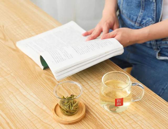 早上喝茶会不会失眠：探究茶叶对睡眠的影响