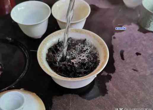 普洱茶冲泡茶漏处理：泡沫产生原因及解决方法