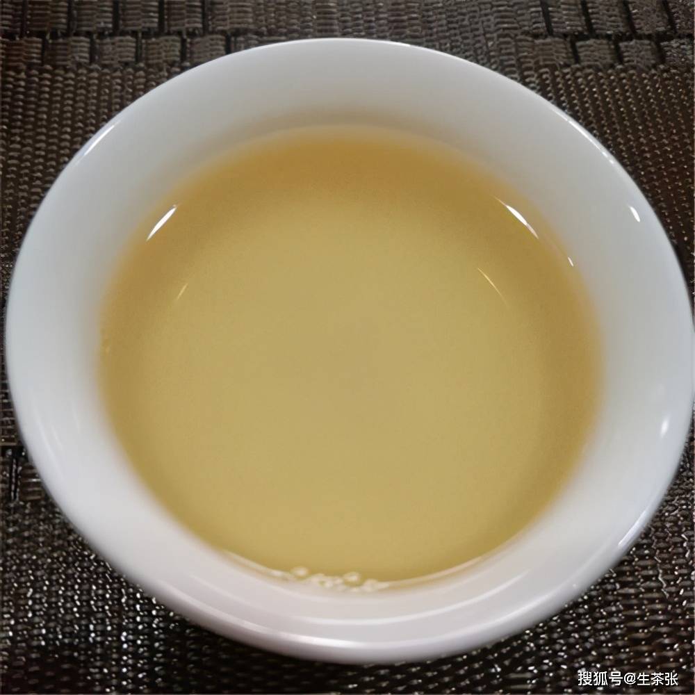 很硬的普洱茶怎么撬开？怎么拆开很硬的普洱茶饼？