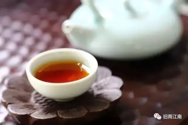 天喝红茶会不会刺激痘痘呢-天喝红茶会不会刺激痘痘呢