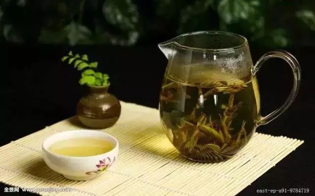 孕妇饮茶禁忌与适宜：全面掌握安全的茶水选择与饮用方法