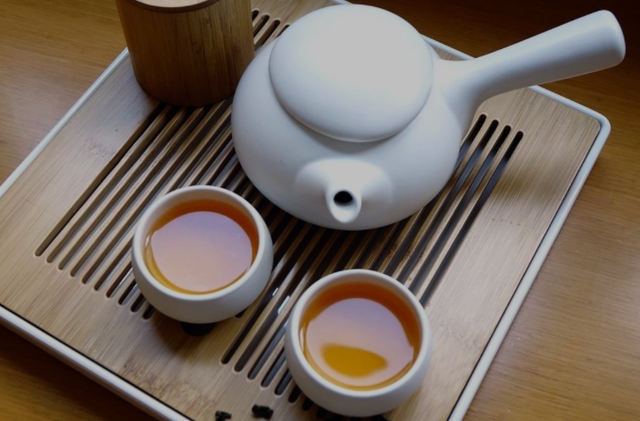 普洱红茶隔夜能否再喝？普洱红茶的保存期限是多久？