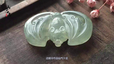 蝙蝠玉石挂件的寓意和象征