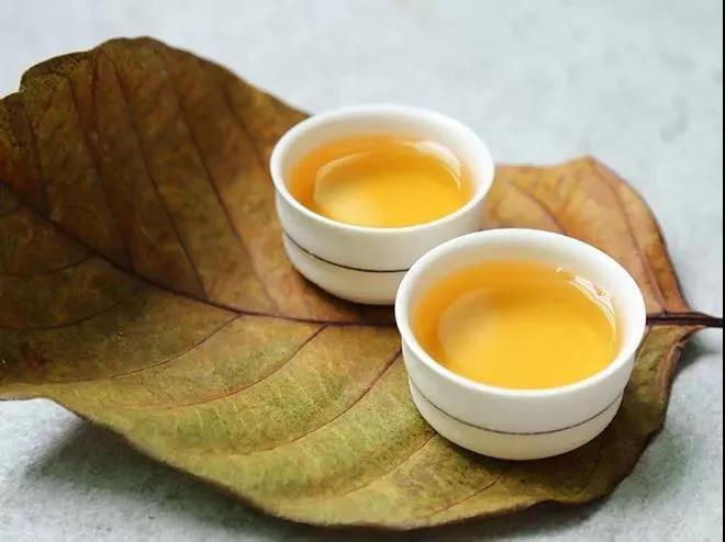 古树茶之韵：布朗族春特选普洱茶品鉴