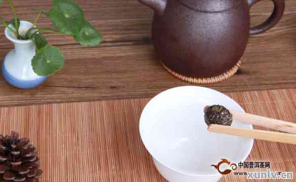 如何正确泡制珍珠茶：揭秘其与普洱茶的差异及冲泡技巧