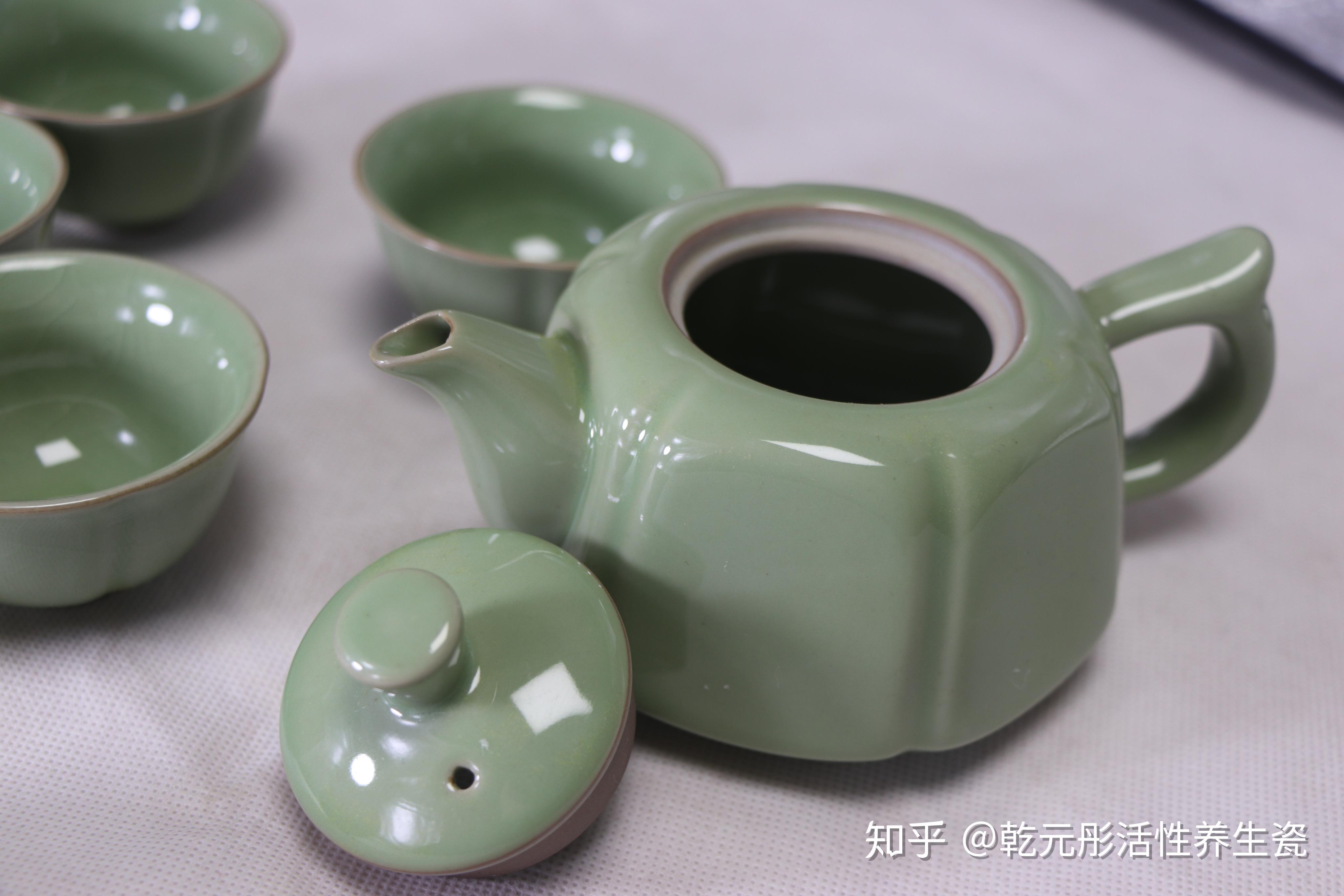 青瓷茶具适合泡红茶吗？