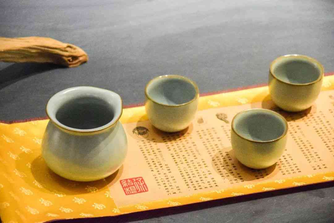 探讨普洱茶的冲泡方式：泡茶还是煮饮？