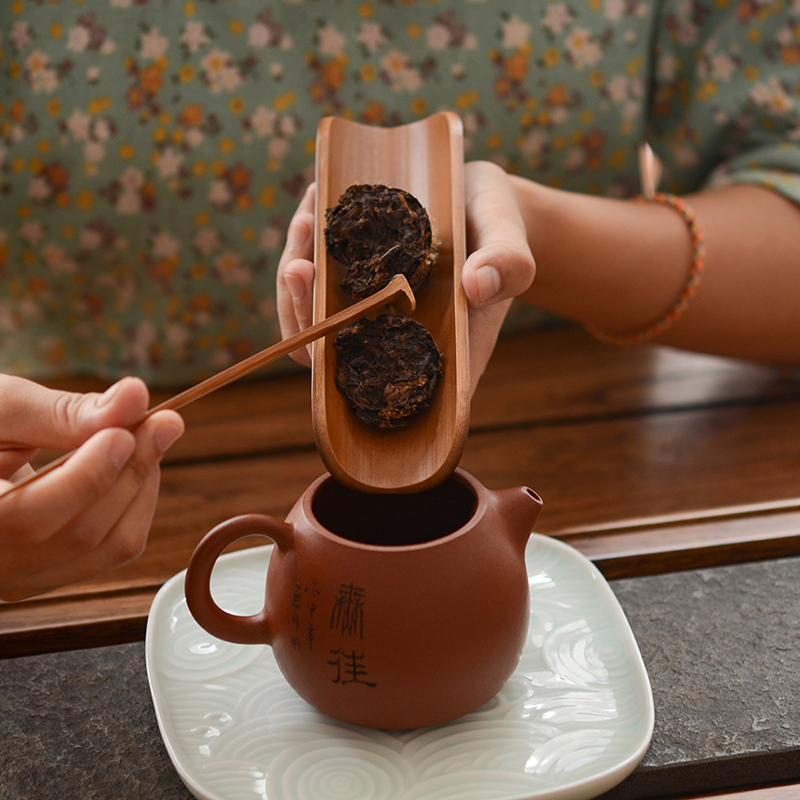 普洱茶中的竹筒茶