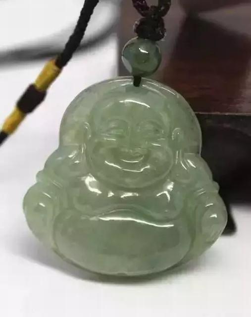 翡翠里有结晶是不好的种吗？-翡翠里有结晶是不好的种吗