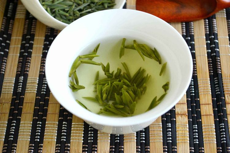 探索各种发酵茶的奥秘：从绿茶、红茶到乌龙茶和普洱茶的全面指南