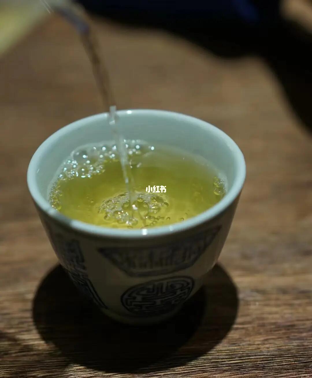 体验古树普洱：一杯香醇的茶时光