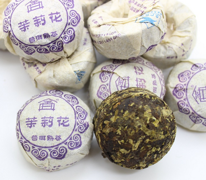 新探索普洱茶的香气：糯米香叶的加入是否影响其品质